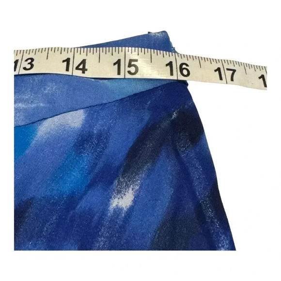 Calvin Klein Women’s Size 10 White And Blue Watercolor Print Flowy Skirt - Picture 4 of 5